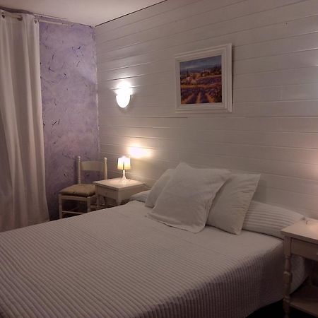 Chez Cecile Hotell Mornas Rum bild